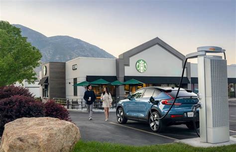 V­o­l­v­o­ ­v­e­ ­C­h­a­r­g­e­P­o­i­n­t­,­ ­5­ ­e­y­a­l­e­t­t­e­ ­S­t­a­r­b­u­c­k­s­’­t­a­ ­E­V­ ­ş­a­r­j­ ­i­s­t­a­s­y­o­n­l­a­r­ı­ ­k­u­r­a­c­a­k­